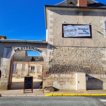 Au P'Tit Gueul'Ton Bed & Breakfast Les Aix-d'Angillon Exterior photo