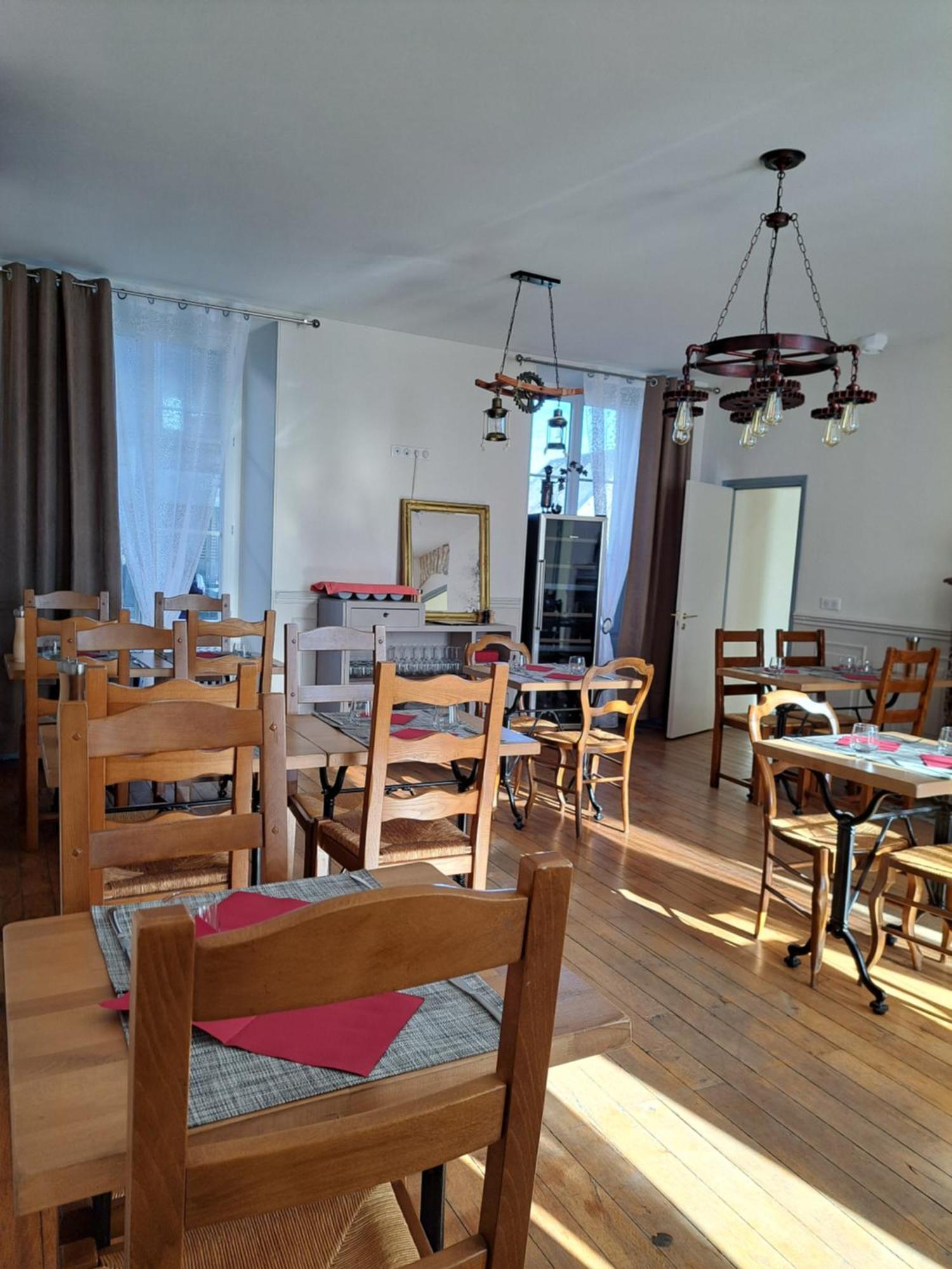 Au P'Tit Gueul'Ton Bed & Breakfast Les Aix-d'Angillon Exterior photo